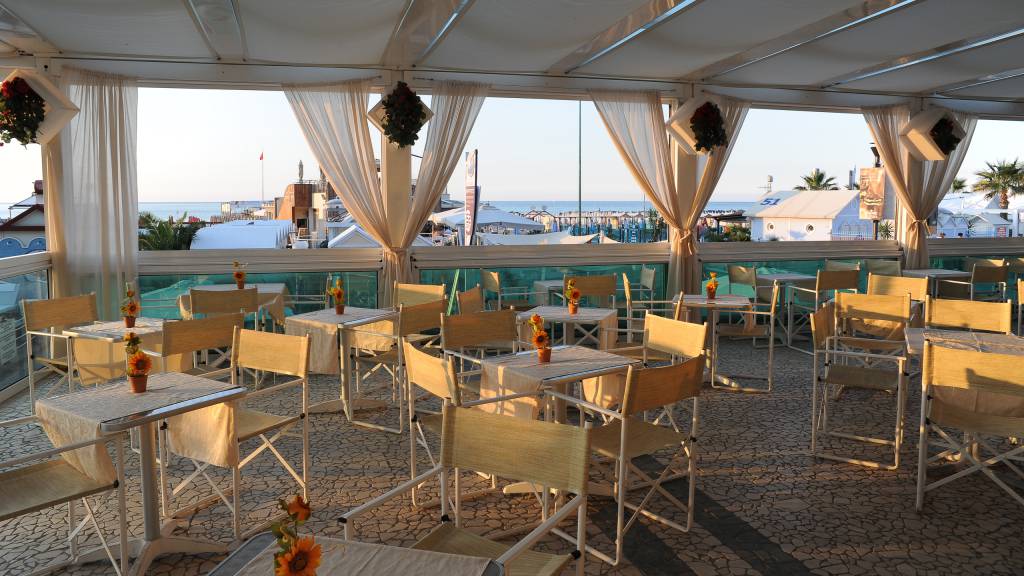 Hotel-Vienna-Mare-Cattolica-ristorante-veranda-DSC-5288