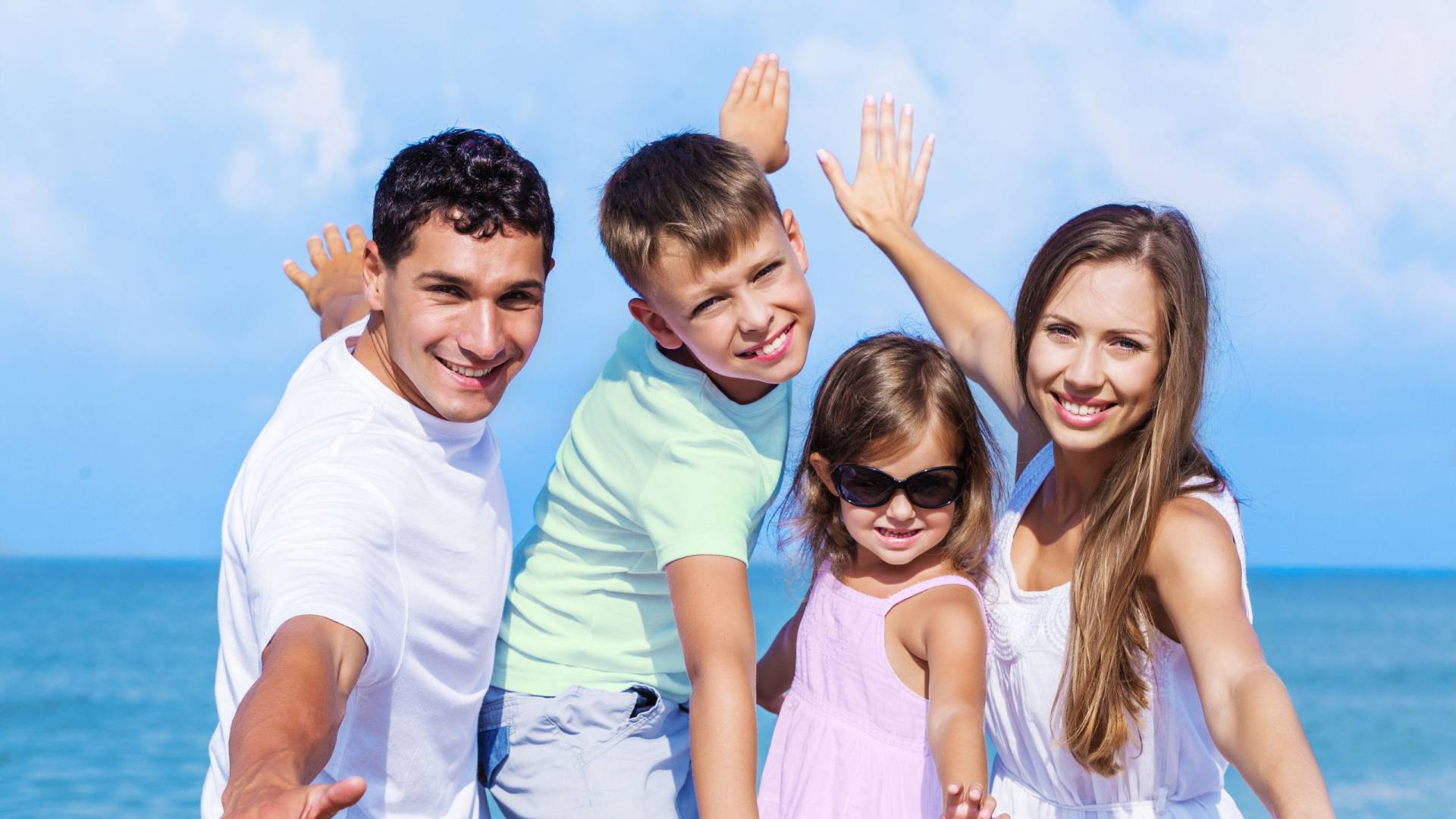 Hotel-Vienna-Mare-Cattolica-Sfondi-Maggio-2023-Famiglie-4